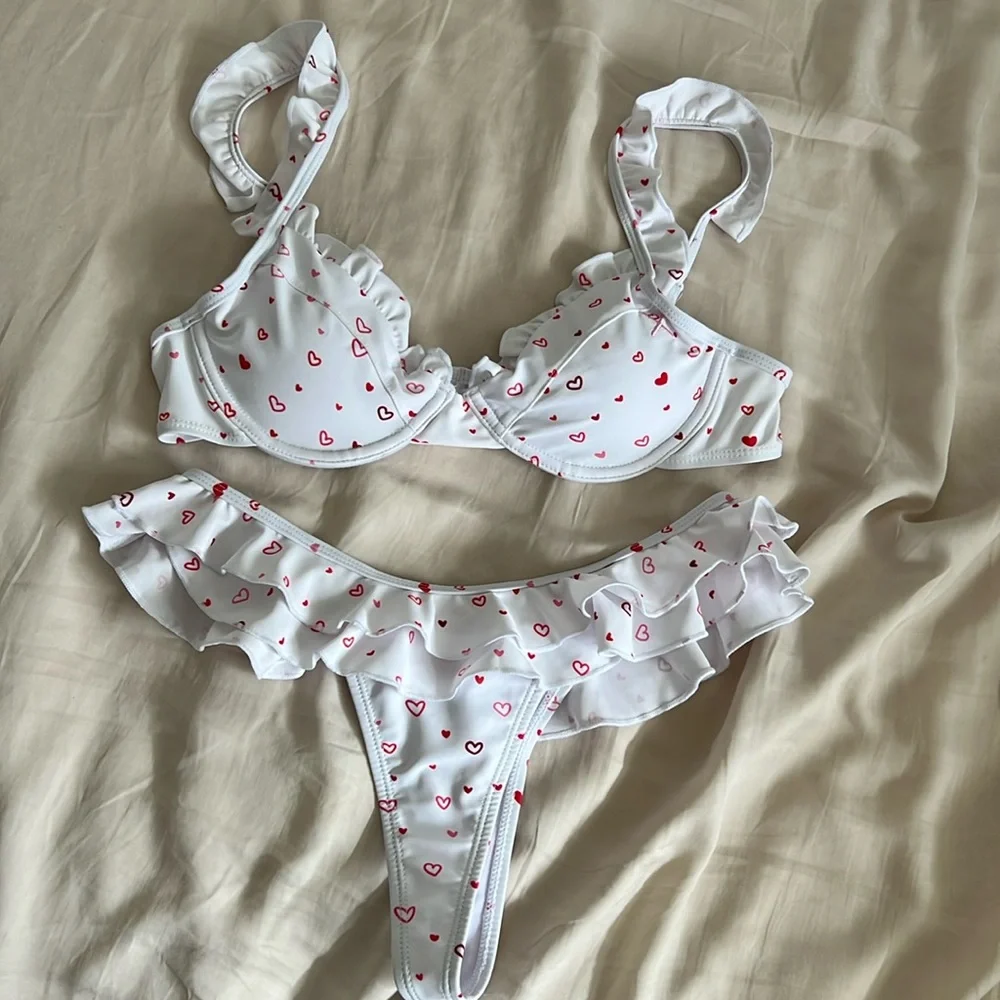 Boutine LA, White W/ Red Hearts Ruffle Bikini Bra Top Only, Size Medium - Picture 1 of 1